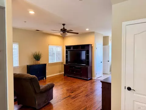 Living - 34 W Brookside Dr, Cloverdale, CA 95425 photo 1 of 2
