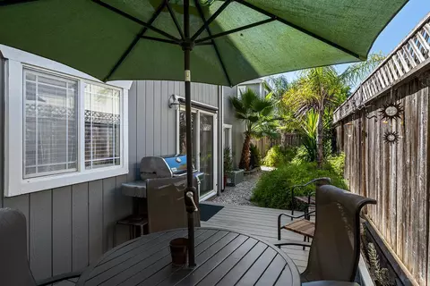 Exterior - 34 W Brookside Dr, Cloverdale, CA 95425 photo 5 of 8