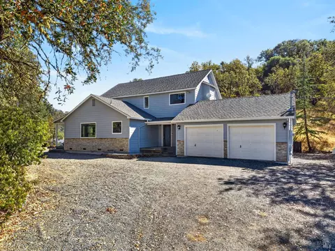 3550 Feliz Creek Rd, Hopland, CA 95449