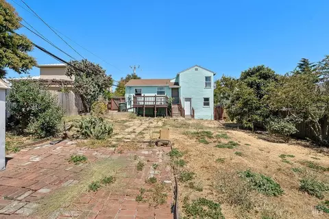Exterior - 129 Hermosa Ave, Vallejo, CA 94589 photo 6 of 8