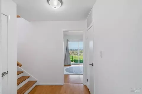 Entry Way - 335 Skyline Dr, Vallejo, CA 94591 photo 4 of 4