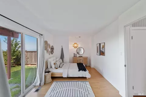 Bedroom - 335 Skyline Dr, Vallejo, CA 94591 photo 5 of 6