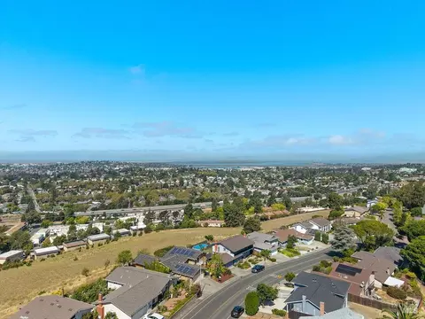 View/Area - 335 Skyline Dr, Vallejo, CA 94591 photo 7 of 9