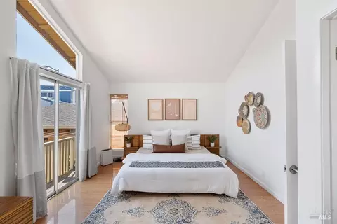 Bedroom - 335 Skyline Dr, Vallejo, CA 94591 photo 2 of 6
