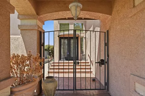 Entry Way - 29 Lighthouse Ct, Napa, CA 94559 photo 1 of 3