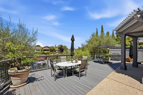 Exterior - 29 Lighthouse Ct, Napa, CA 94559 photo 5 of 7