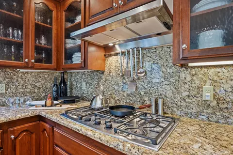 Kitchen - 29 Lighthouse Ct, Napa, CA 94559 photo 4 of 6