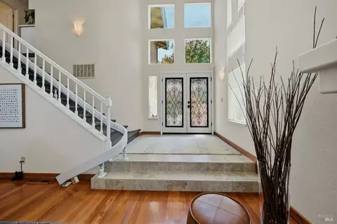 Entry Way - 29 Lighthouse Ct, Napa, CA 94559 photo 3 of 3