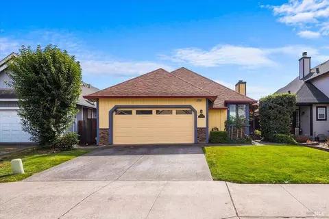 2158 Rachel Dr, Santa Rosa, CA 95401