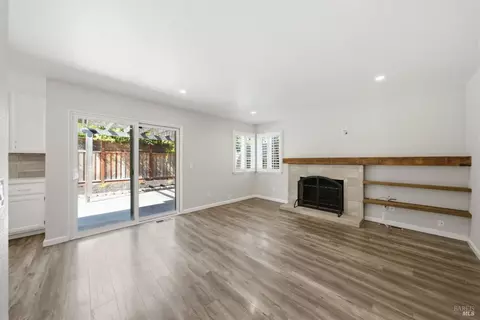 Living - 1890 Howard Dr, Windsor, CA 95492 photo 5 of 9