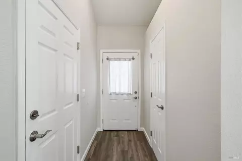 Entry Way - 1890 Howard Dr, Windsor, CA 95492 photo 1 of 3
