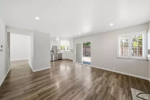 Living - 1890 Howard Dr, Windsor, CA 95492 photo 6 of 9
