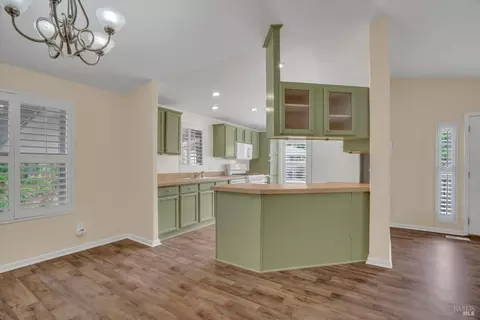 92 Karen Ct, Vallejo, CA 94590 photo 7