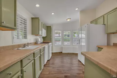 92 Karen Ct, Vallejo, CA 94590 photo 8