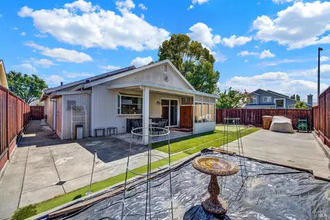 Exterior - 2138 Devonshire Dr, Napa, CA 94559 photo 15 of 27