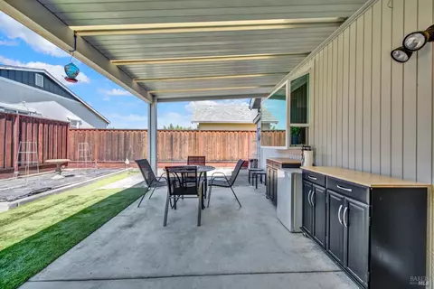 Exterior - 2138 Devonshire Dr, Napa, CA 94559 photo 21 of 27