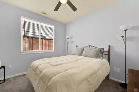 Bedroom - 2138 Devonshire Dr, Napa, CA 94559 photo 5 of 7