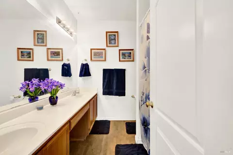 Bath - 2138 Devonshire Dr, Napa, CA 94559 photo 1 of 5
