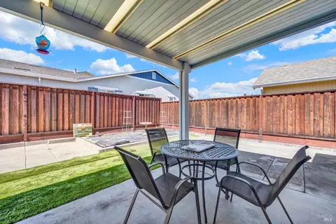Exterior - 2138 Devonshire Dr, Napa, CA 94559 photo 19 of 27