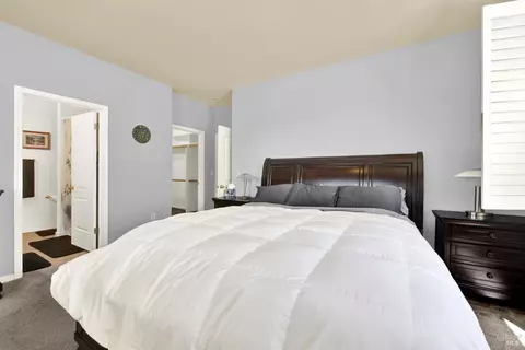 Bedroom - 2138 Devonshire Dr, Napa, CA 94559 photo 3 of 7