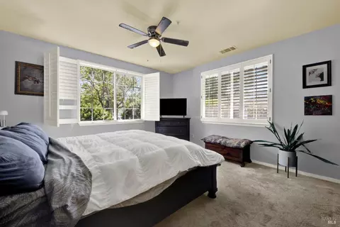 Bedroom - 2138 Devonshire Dr, Napa, CA 94559 photo 1 of 7
