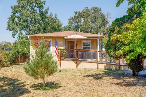 3827 Finley Ave, Santa Rosa, CA 95407