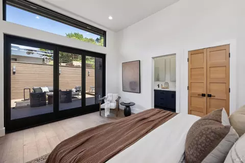 Bedroom - 321 Loring Ave, Mill Valley, CA 94941 photo 2 of 6