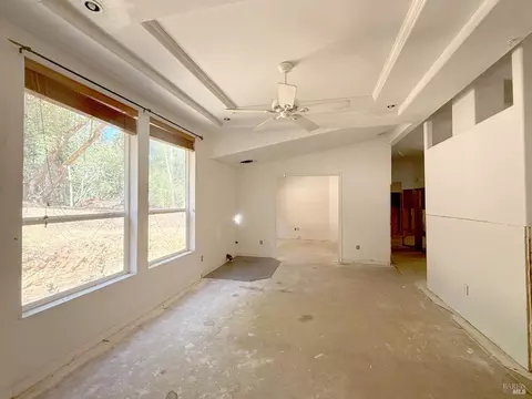24259 Lilac Rd, Willits, CA 95490 photo 4