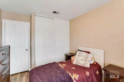 Bedroom - 126 Parkhaven Dr, Vallejo, CA 94591 photo 5 of 7