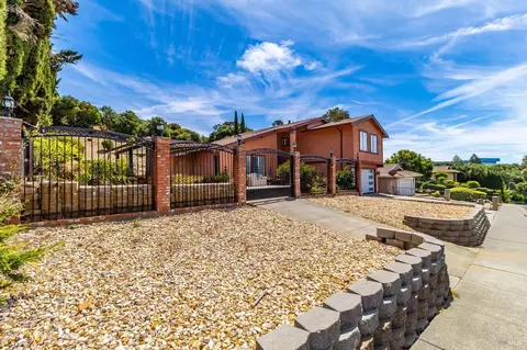 Exterior - 126 Parkhaven Dr, Vallejo, CA 94591 photo 17 of 18