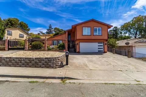 Exterior - 126 Parkhaven Dr, Vallejo, CA 94591 photo 5 of 18