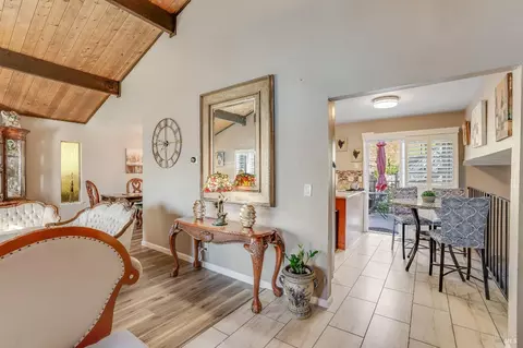 Entry Way - 126 Parkhaven Dr, Vallejo, CA 94591 photo 1 of 3