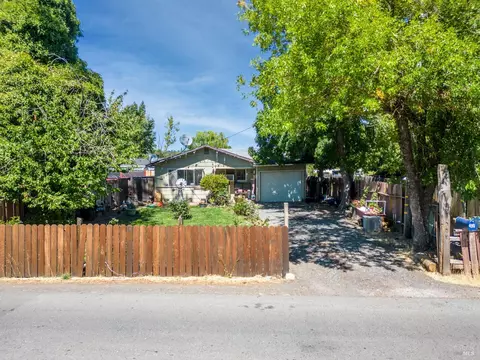 490 Della Ave, Willits, CA 95490 photo 2