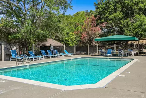 Exterior - 79 Village Cir, San Rafael, CA 94903 photo 6 of 13