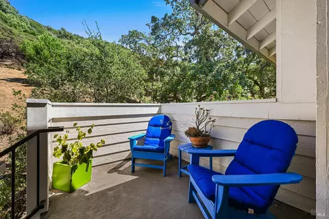 Exterior - 79 Village Cir, San Rafael, CA 94903 photo 2 of 13
