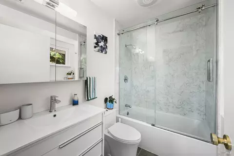 Bath - 79 Village Cir, San Rafael, CA 94903 photo 1 of 4