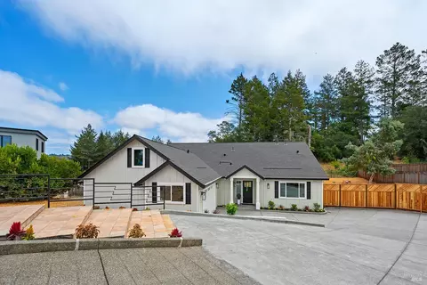 2016 Eagle Ct, Santa Rosa, CA 95403