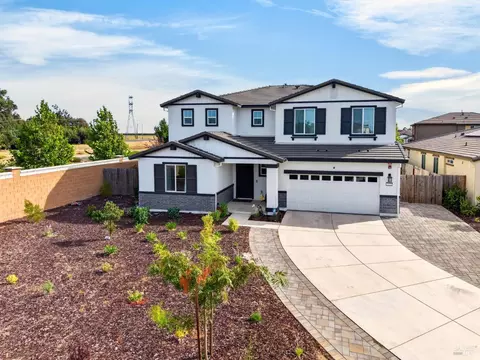 1025 Yateley Ct, Vacaville, CA 95687