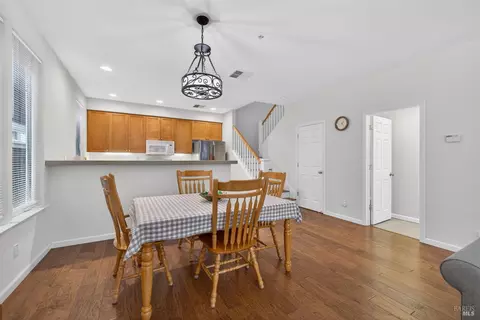 Dining - 7942 Scriver Ct, Cotati, CA 94931 photo 2 of 2