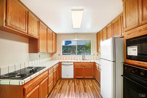 Kitchen - 660 Gregory Cir, Sonoma, CA 95476 photo 2 of 3
