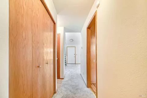 Entry Way - 660 Gregory Cir, Sonoma, CA 95476 photo 1 of 3