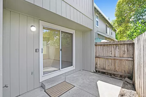 Exterior - 660 Gregory Cir, Sonoma, CA 95476 photo 3 of 8