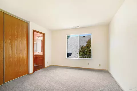Bedroom - 660 Gregory Cir, Sonoma, CA 95476 photo 3 of 5