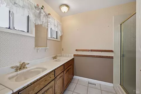 Bath - 7926 Richard Dr, Lucerne, CA 95458 photo 2 of 2