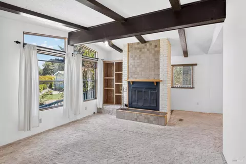 85 Malaga Ct, Ukiah, CA 95482 photo 4