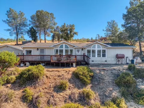 20766 Yankee Valley Rd, Hidden Valley Lake, CA 95467
