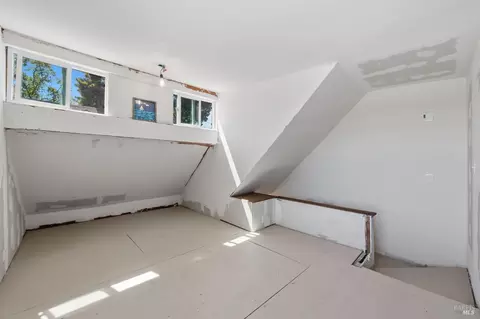 Bedroom - 809 Dishong St, Vallejo, CA 94590 photo 5 of 10