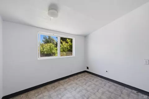 Bedroom - 809 Dishong St, Vallejo, CA 94590 photo 1 of 10