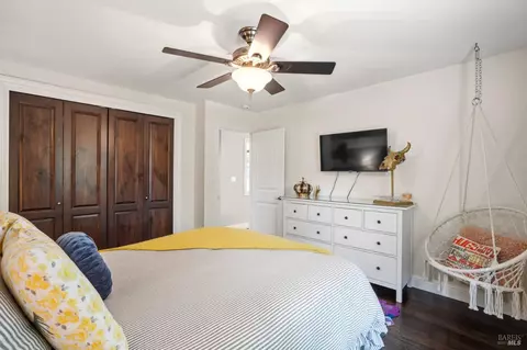 Bedroom - 2150 Valley Rd, Willits, CA 95490 photo 4 of 4