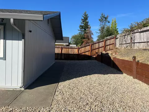 75 Nancy Ln, Willits, CA 95490 photo 13